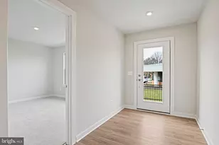 2172 Glacier Rd, Herndon, VA 20170 - Photo 4