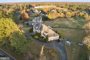 627 Walker Rd, Great Falls, VA 22066 - Photo 128