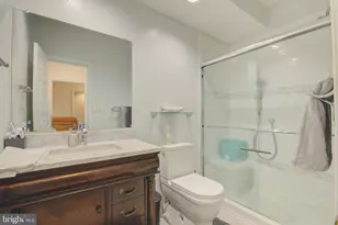 6964 Ellingham Cir, Alexandria, VA 22315 - Photo 16