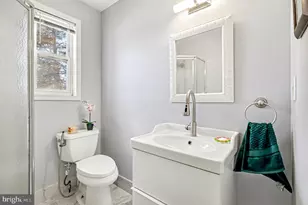 3120 Collie Ln, Falls Church, VA 22041 - Photo 12