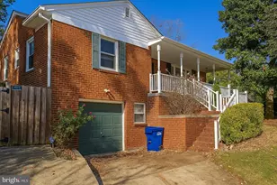 5902 Brookview Dr, Alexandria, VA 22310 - Photo 1