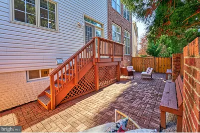 7204 Lyndam Hill Circle, Lorton, VA 22079 - Photo 46