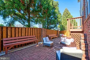 7204 Lyndam Hill Cir, Lorton, VA 22079 - Photo 48