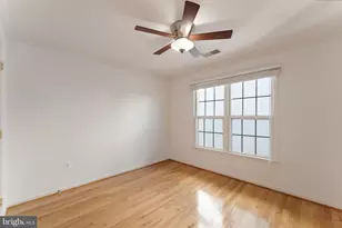 7204 Lyndam Hill Cir, Lorton, VA 22079 - Photo 38