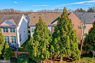 7204 Lyndam Hill Cir, Lorton, VA 22079 - Photo 54