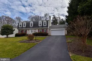 1221 Forestville Dr, Great Falls, VA 22066 - Photo 2