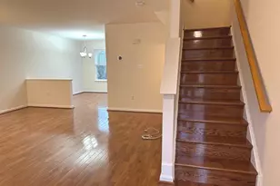 8922 Royal Astor Way, Fairfax, VA 22031 - Photo 6