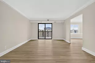 8350 Greensboro Dr, McLean, VA 22102 - Photo 24