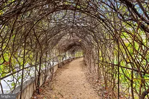 8350 Greensboro Dr, McLean, VA 22102 - Photo 84