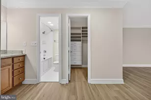 8350 Greensboro Dr, McLean, VA 22102 - Photo 16