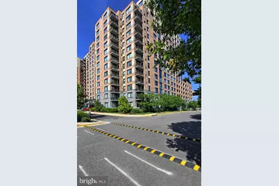 2451 Midtown Avenue #903, Alexandria, VA 22303 - Photo 2