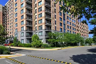 2451 Midtown Ave, Alexandria, VA 22303 - Photo 2