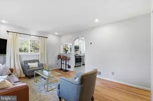 7203 Arthur Dr, Falls Church, VA 22046 - Photo 10