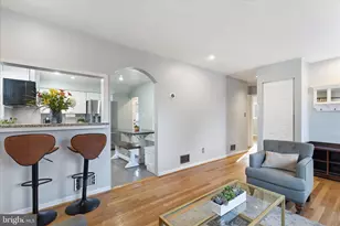 7203 Arthur Dr, Falls Church, VA 22046 - Photo 6