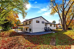 4722 Bristow Dr, Annandale, VA 22003 - Photo 2