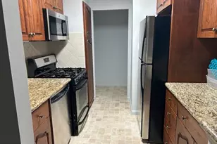 1923 Wilson Ln, McLean, VA 22102 - Photo 2