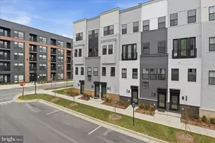 4768 Sully Pt Ln, Chantilly, VA 20151 - Photo 12