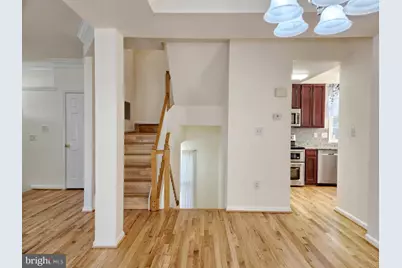 8026 Readington Court, Springfield, VA 22152 - Photo 14