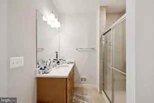 13506 Innovation Station Loop, Herndon, VA 20171 - Photo 28