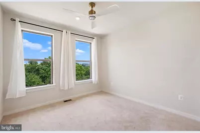 13506 Innovation Station Loop #2B, Herndon, VA 20171 - Photo 22