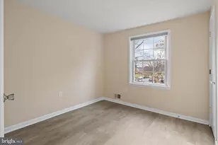 8180 Fernlake Ct, Alexandria, VA 22309 - Photo 16