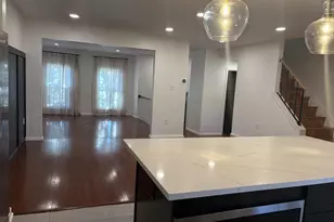 7842 Ashley Glen Rd, Annandale, VA 22003 - Photo 2