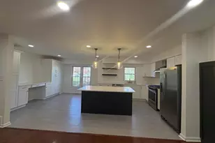 7842 Ashley Glen Rd, Annandale, VA 22003 - Photo 4