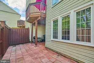 4102 Kentmere Square, Fairfax, VA 22030 - Photo 44