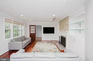 2177 Chain Bridge Rd, Vienna, VA 22182 - Photo 8