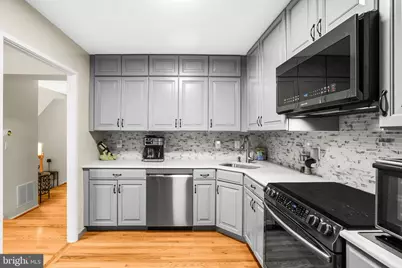 2418 Ridgehampton Court, Reston, VA 20191 - Photo 4