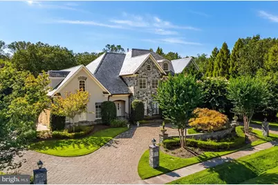 8305 Fox Haven Drive, McLean, VA 22102 - Photo 1