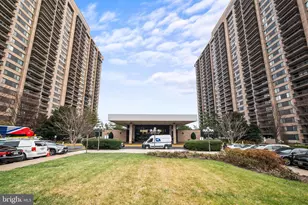 3701 S George Mason Dr, Falls Church, VA 22041 - Photo 1