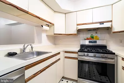 6035 Netherton Street, Centreville, VA 20120 - Photo 18