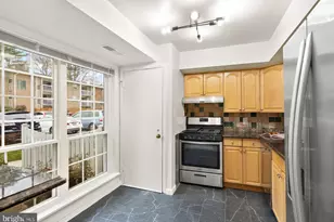 1949 Kennedy Dr, McLean, VA 22102 - Photo 10