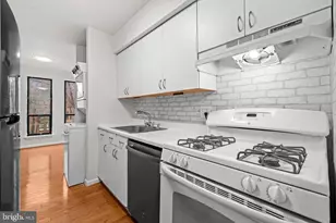 11200 Chestnut Grove Square, Reston, VA 20190 - Photo 14