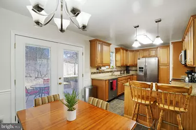 7215 Beverly Park Drive, Springfield, VA 22150 - Photo 8