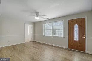 7215 Beverly Park Dr, Springfield, VA 22150 - Photo 4