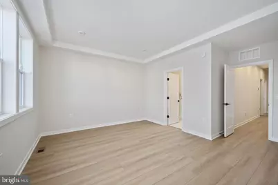 14377 Glen Manor Drive, Chantilly, VA 20151 - Photo 4