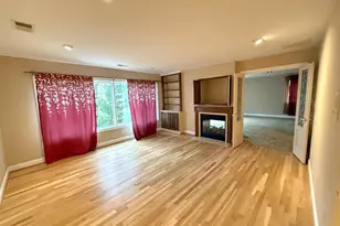 10701 Sycamore Springs Ln, Great Falls, VA 22066 - Photo 40