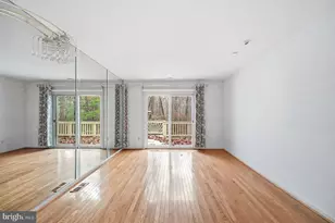 10701 Sycamore Springs Ln, Great Falls, VA 22066 - Photo 82