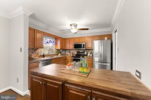 6101 Briarview Ct, Alexandria, VA 22310 - Photo 12