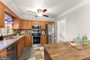 6101 Briarview Ct, Alexandria, VA 22310 - Photo 14