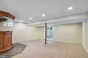 8916 Arley Dr, Springfield, VA 22153 - Photo 32