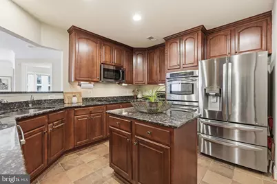 2905 Saintsbury Plaza #312, Fairfax, VA 22031 - Photo 6