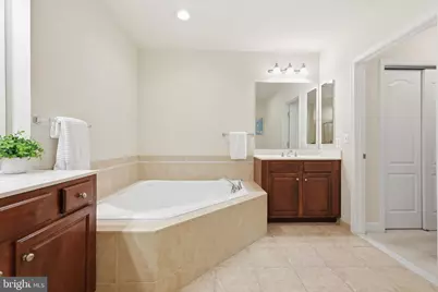 2905 Saintsbury Plaza #312, Fairfax, VA 22031 - Photo 18