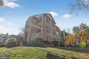 7701 Solomon Seal Dr, Springfield, VA 22152 - Photo 2