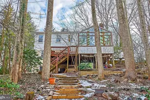 11312 Myrtle Ln, Reston, VA 20191 - Photo 2