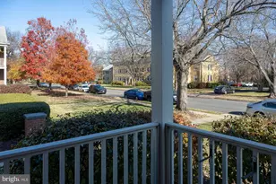 6612 Wakefield Dr E, Alexandria, VA 22307 - Photo 8