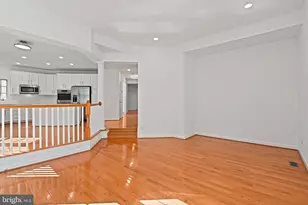 9927 Miles Stone Ct, Vienna, VA 22181 - Photo 10