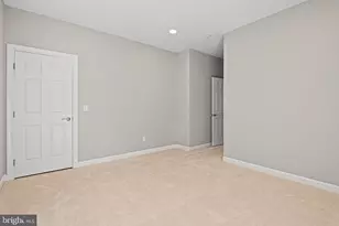 9927 Miles Stone Ct, Vienna, VA 22181 - Photo 48